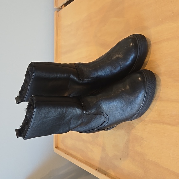 EUC Matt & Nat Lauren Faux Fur Hidden Wedge Boots, size 39, black - Picture 3 of 10